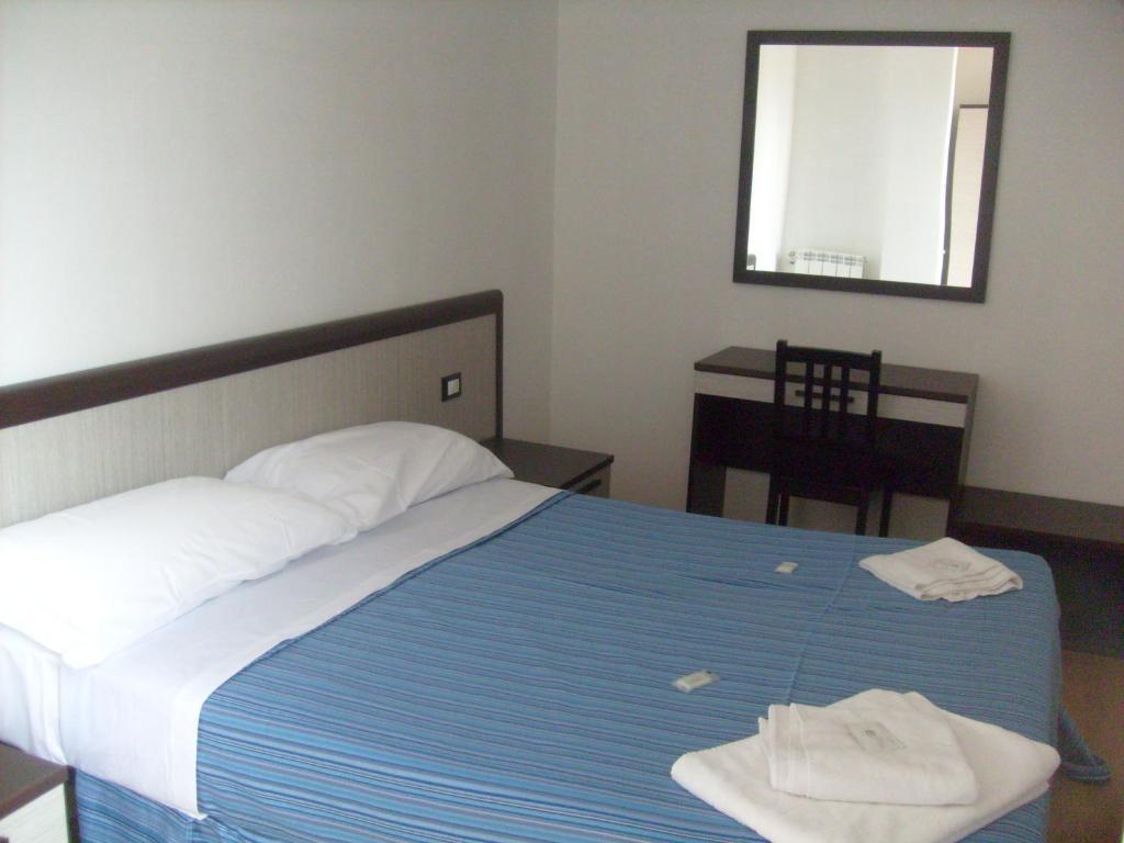Euro Inn B&B Milan Chambre photo