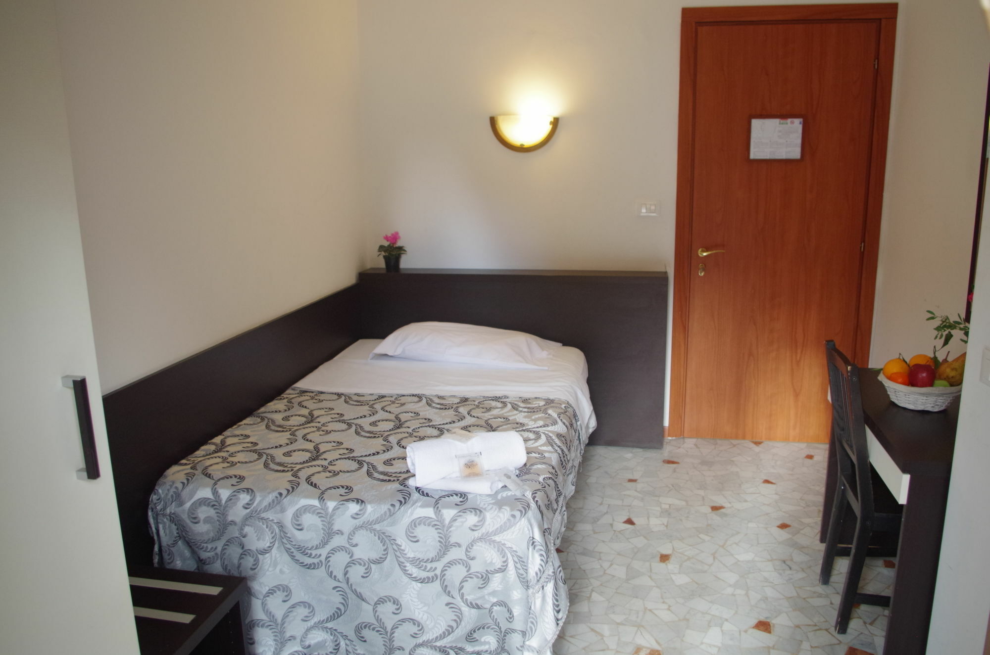 Euro Inn B&B Milan Extérieur photo